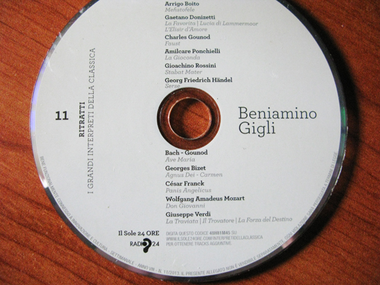 dvd Beniamino Gigli trovato sul cofano della macchina